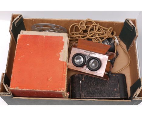 A Unis France Stereoscopic Viewer, together with a Bolex projector and folding camera (a lot)