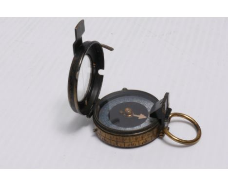 Marching Compass: British WW1 pattern marked 'Verners Pattern  VIII'