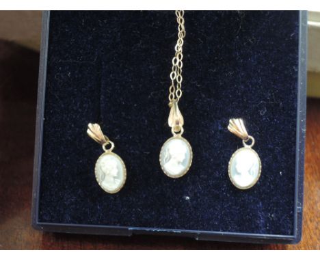 A 9ct gold chain and earrings set with Royal Worcester jasperware pendants