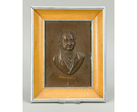   Bronzerelief Goethe, 1. H. 20. Jh., u. r. signiert und datiert G. K. 31. Gerahmt, leicht   ber. &amp; best., 25 x 20 cm    