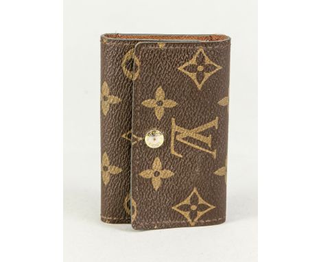   Louis Vuitton, Vintage Schlüsseletui, gummiertes Baumwollgewebe im klassischen   Logoprint-Design, Innenleben mit 4 Schlüss