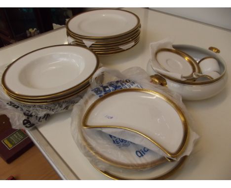 Copeland Spode dinner service with Greek Key pattern 