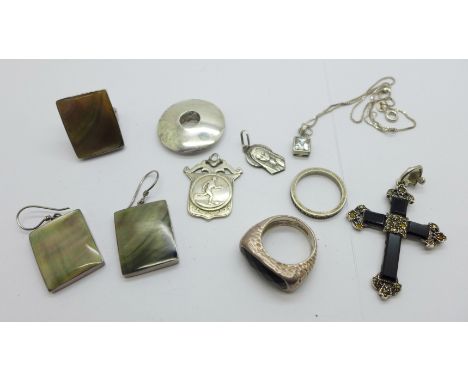 A pair of silver earrings and a matching ring, K/L, other silver jewellery including a cross, two rings, etc., and a silver f