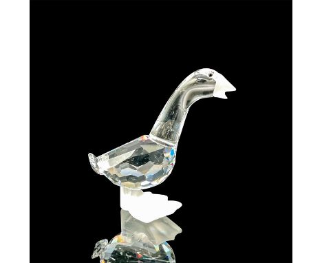 Part of the Barnyard Friends collection. Lead crystal duck made from clear faceted crystal with jet eyes, looking forward wit