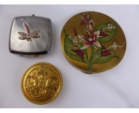 A collection of Vintage Compacts, including Vogue, Ganities, Dragon Fly and a continental Art Nouveau.