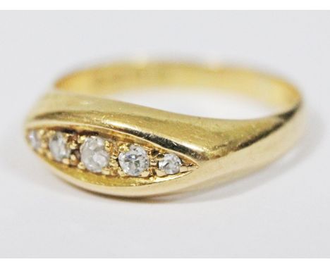 A hallmarked 18ct gold five stone diamond ring, gross wt. 3.9g, size R.