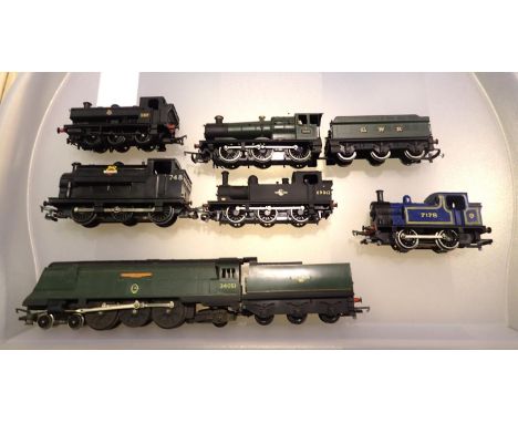Six OO scale steam locomotives to include Heljan, Triang, Hornby in mostly very good condition, some may require attention, u
