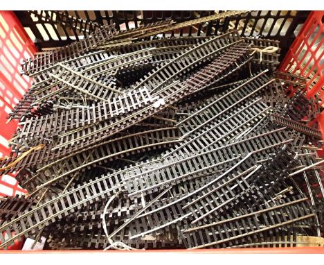 Quantity of OO scale set track, pieces, straights and curves, in mostly good used condition. P&amp;P Group 1 (£14+VAT for the