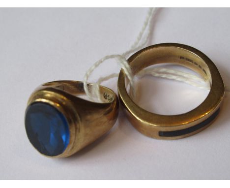 9ct Gold black onyx set ring and a 9ct gold blue stone set seal ring, 13.4g 