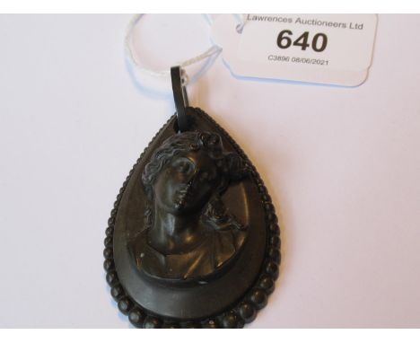 Victorian volcanite cameo portrait pendant, 65mm x 45mm 