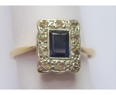 18ct Yellow gold rectangular sapphire and diamond cluster ring 