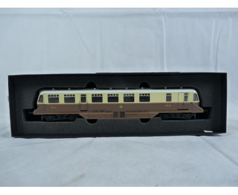 Fine WJV Vintage Raylo GWR Diesel Railcar - GWR Pssenger Car (Chocolate/Cream) boxed and with leaflet 