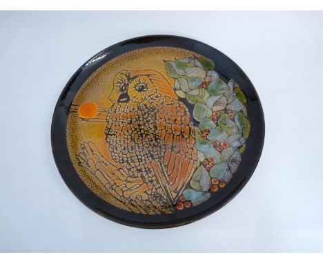Poole Studio Pottery Aegean Charger depicting an Owl signed D Davis. 32cm in Diameter 