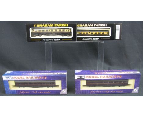 Collection of mainly boxed N gauge model railway scale model 1:148 items to include: Graham Farish by Bachmann MK1 mini buffe