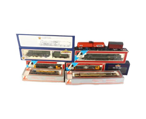 LIMA - a quantity of boxed locomotives, including a Lima 205242A1 OO gauge Class 26 rail freight, 26004 diesel locomotive, a 