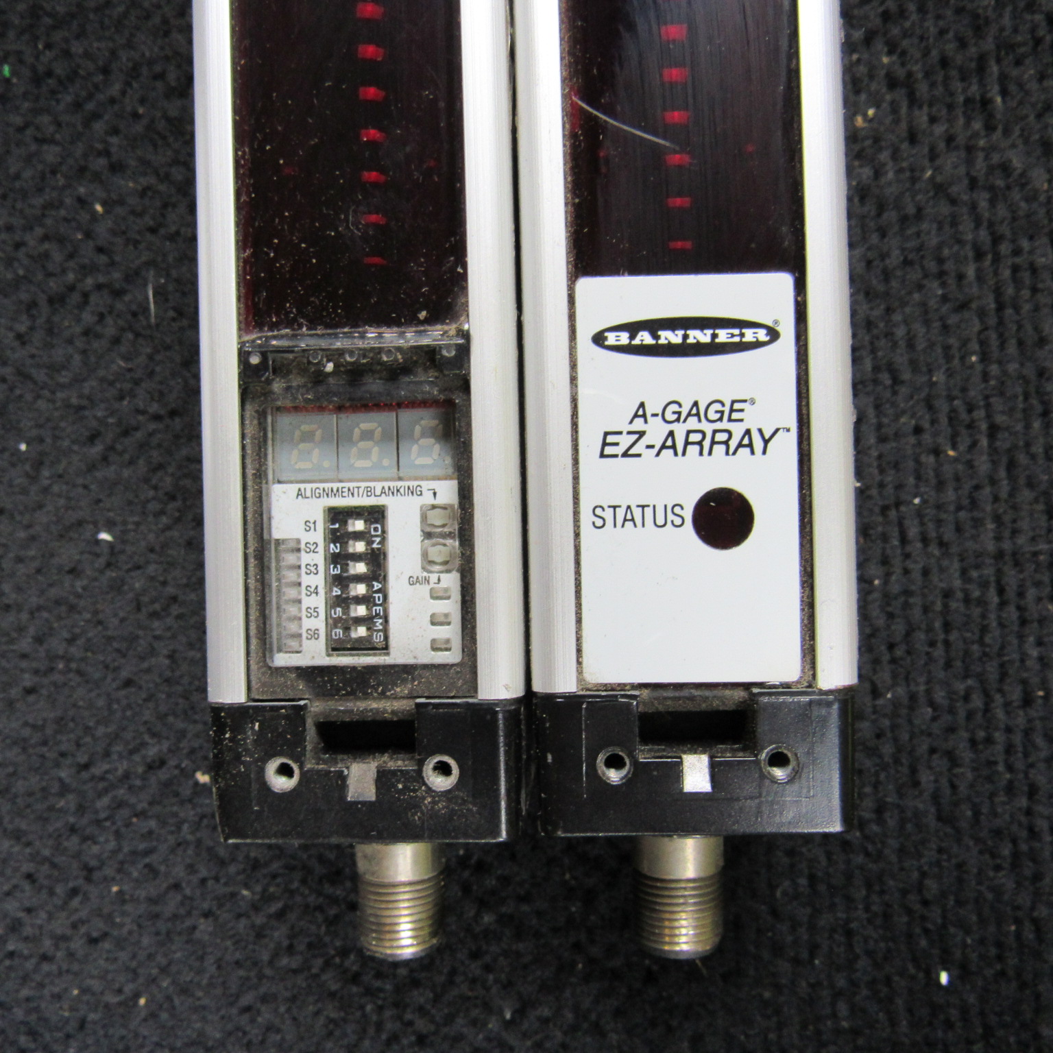 BANNER AGAGE EZARRAY LIGHT CURTAIN PAIR