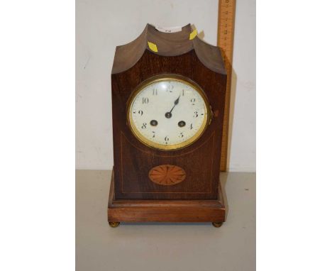 An Edwardian mantel clock 
