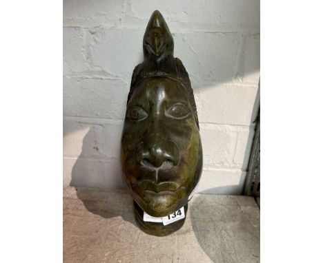 STONE CARVING OF AFRICAN CHIEF FROM ZIMBABWE BY MTEKI - 29 CMS (H) APPROX