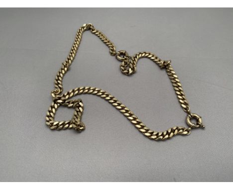 A heavy gilt metal curb chain