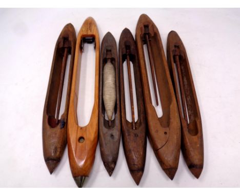 Six vintage loom shuttles 