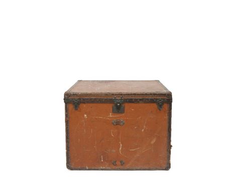 A LOUIS VUITTON LEATHER AND BRASS MOUNTED TRAVELLING HAT TRUNK, dated 1914, of rectangular form, the hinged top with stencill