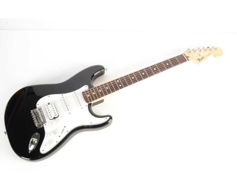 Fender Electric Guitar, a lovely black / white Fender Stratocaster Guitar s/n MN8150281 made in Mexico circa 1999 - with qual