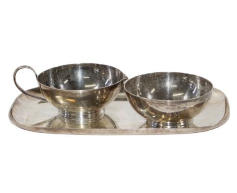 Jan Dix Art Deco Silberset: mit Tablett, Sahnekännchen u. Zuckerschälchen. J.Dix für Koch u. Bergfeld Bremen. um 1930. Bodenm