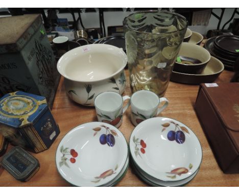 A miscellaneous selection including, Royal Worcester Eveshame Vale, decorative chamber pot and a glass vase