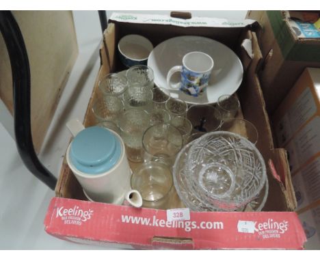 A selection of vintage ceramics and glass wares 