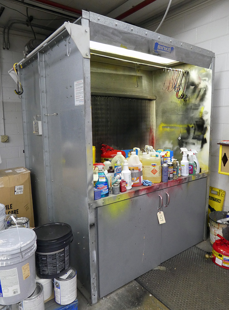 Binks paint booth with 60" x 36" pain area and exhaust filter. Includes 3/4 HP exhaust fan unitRi