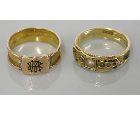 A 15ct gold hair enamel and split pearl memorial ring, and a gold and enamelled monogram memorial ring