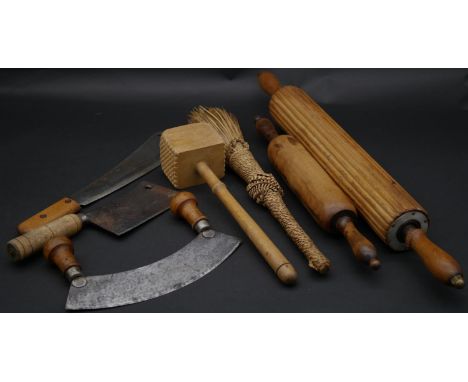 A miscellaneous collection of vintage kitchen tools and equipment. L.65cm (Largest) 