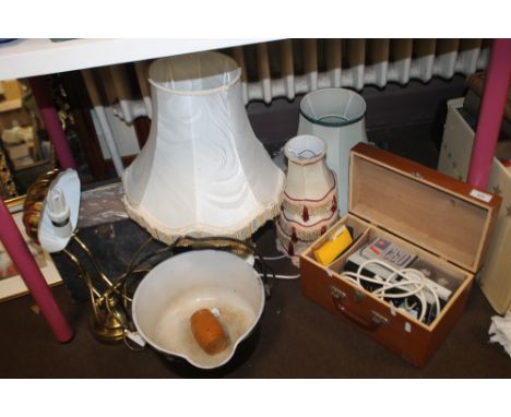 AN ENAMEL COOKING POT, TWO LAMPS ETC.