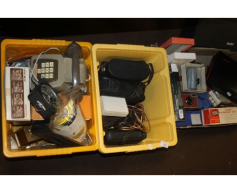 A QUANTITY OF SUNDRIES TO INCLUDE VINTAGE TELEPHONE, CAMERAS ETC.