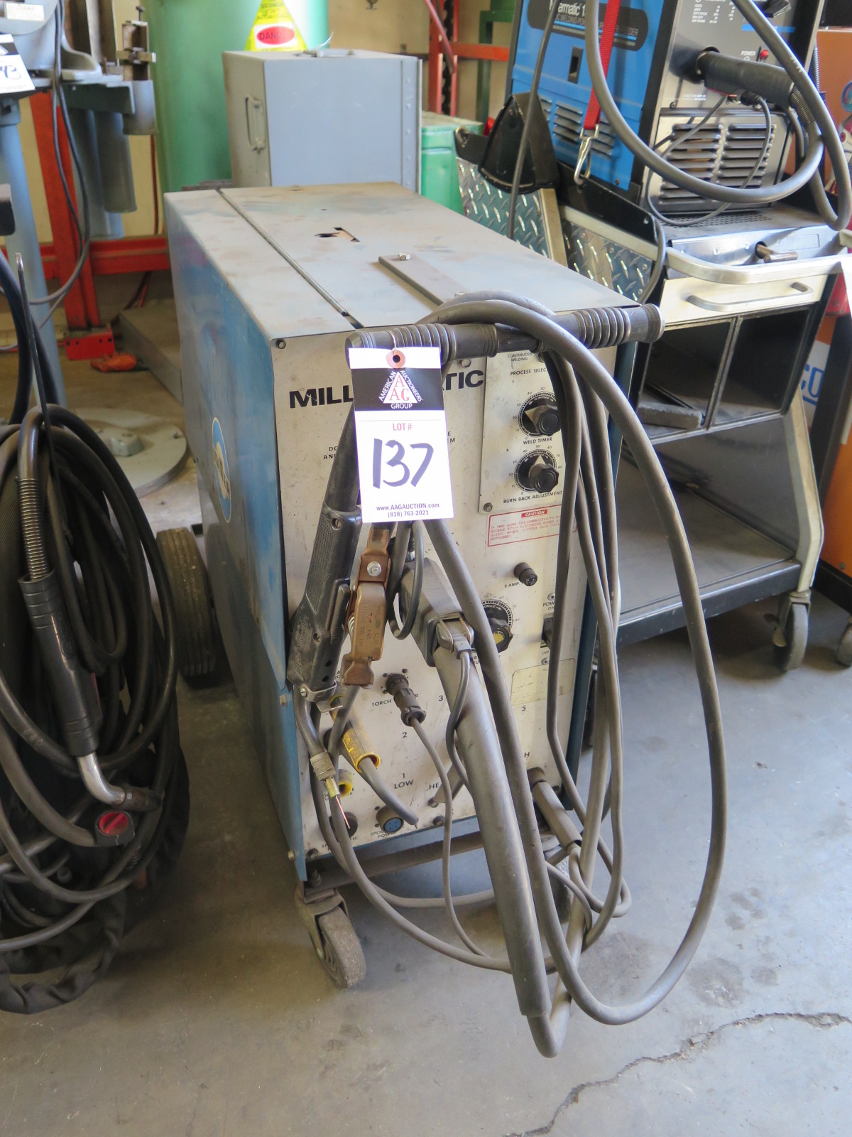 Miller Millermatic 200 CP-DC Arc Welding Power Source s/n HK301062 w