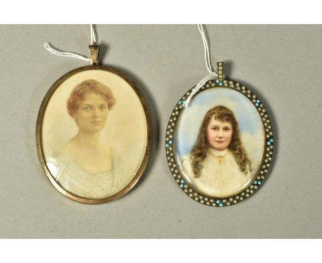 AN EDWARDIAN PORTRAIT MINIATURE ON IVORY OF A GIRL, MOUNTED IN AN OVAL SILVER FRAME, the frame set with imitation seed pearls