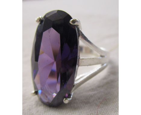 Silver &amp; amethyst set ring