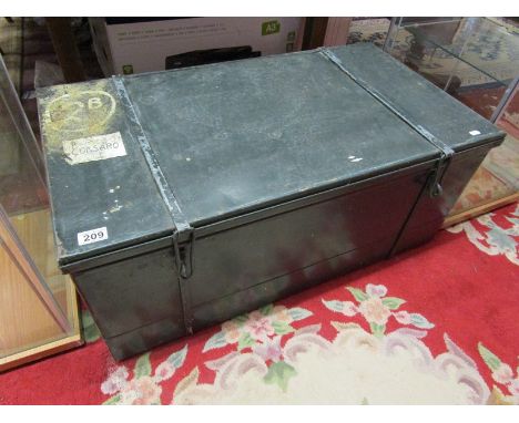 Painted metal traveling trunk
