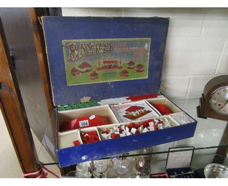 Boxed Bayko house building set