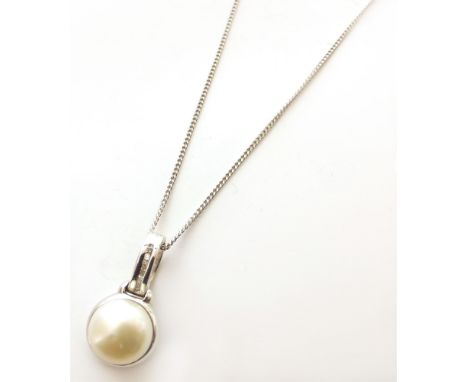 14ct white gold cultured pearl diamond set necklace Condition reports are not available for our Interiors Sales.