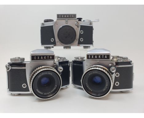 An Exakta Varex 11a camera, a VX 1000 camera body and a Varex IIb camera (3)Provenance:  Part of a vast single owner collecti