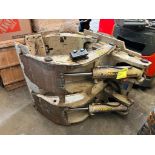Cascade Paper Roll Clamp, 11,000-LB. Capacity, Cat # 100F-RCP-174, S/N 229749-2