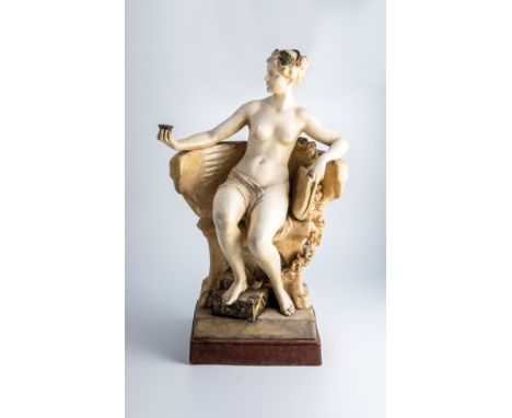 Sitzender Damenhalbakt Haniroff (Pseudonym/Entwurf)  für  Friedrich Goldscheider, Wien, um 1910 Abgetreppter Quadratsockel. T