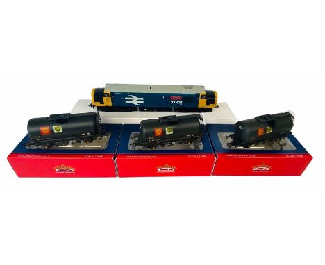 Bachmann 'OO' Gauge Class 37418 Locomotive and 3x 'Shell BP' TTA Tank Wagons. Comprises of: 37 418 'An Comunn Gaidhealach', s
