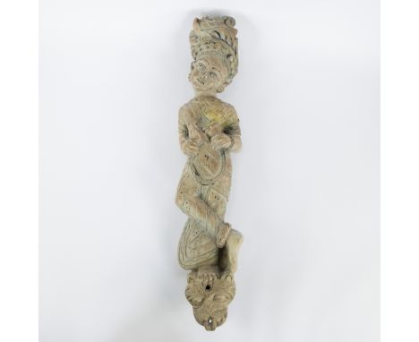 Sculpture of an apsara, celestial dancer, architectural roof element, India 19th centurySculptuur van een apsara, hemelse dan