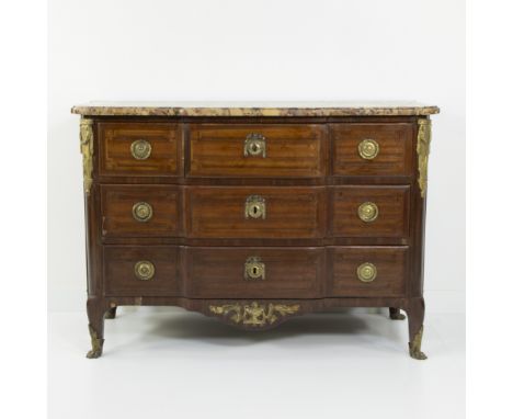 Parisian Louis XV style chest of drawers with slightly curved front and sides, five drawers and richly gilded bronze fittings
