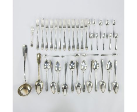 Silver cutlery and ladle, 1630 gramsZilver bestek en pollepel, 1630 gram