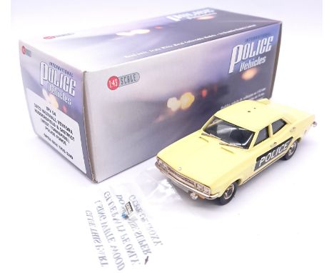 Brooklin IPV 04 1972 Vauxhall Ventora Huddersfield &amp; District - (West Yorkshire Police Force), Primrose Yellow, dark Blue