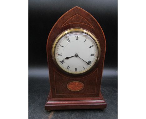 A mahogany inlaid gothic style mantle clock with key 24cmH (working order)