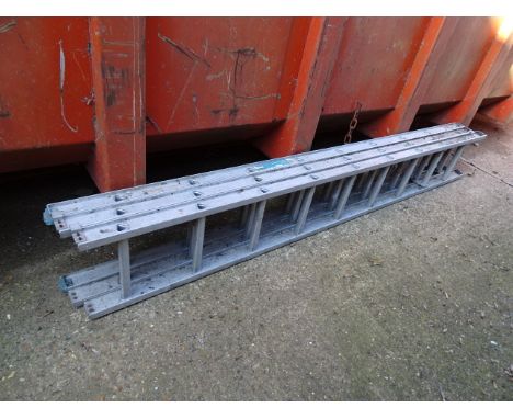 Alloy triple ladder H6320cm approx&nbsp;